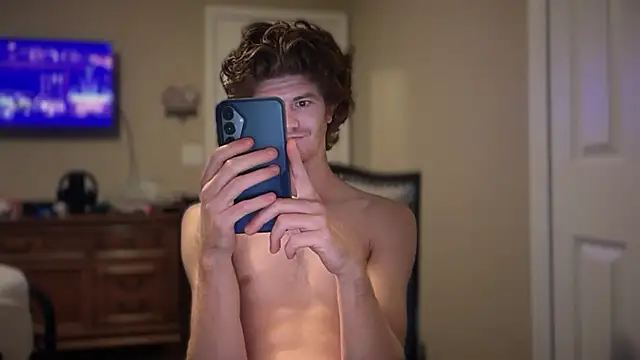 Snapshot of greekmythics chatting on October 14, 1:01 pm greekmythics online show from October 14, 1:01 pm