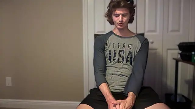 Snapshot of greekmythics chatting on October 20, 12:33 am greekmythics online show from October 20, 12:33 am