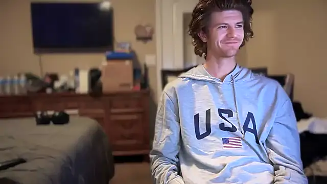 Snapshot of greekmythics chatting on October 31, 5:41 am greekmythics online show from October 31, 5:41 am