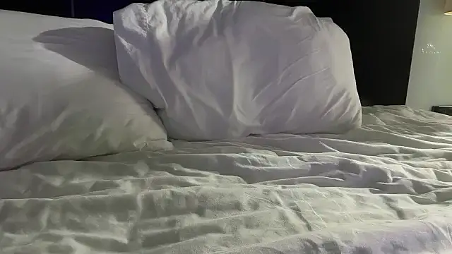 Snapshot of greekmythics chatting on November 18, 11:26 pm greekmythics online show from November 18, 11:26 pm