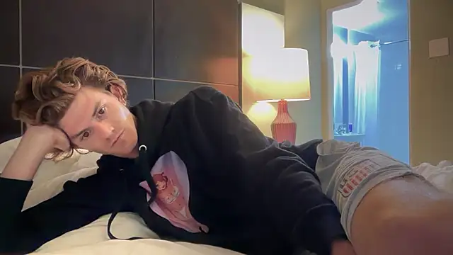 Snapshot of greekmythics chatting on November 19, 11:32 am greekmythics online show from November 19, 11:32 am