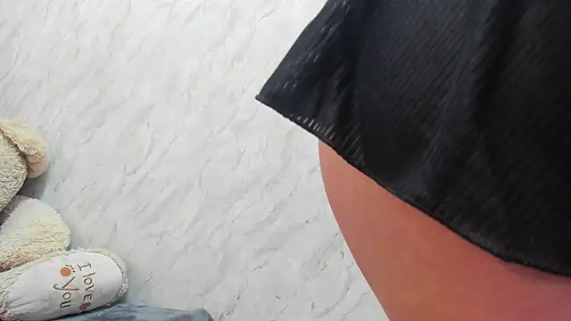 Lianngrace online show from December 4, 2:37 pm