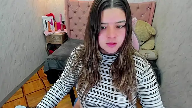 Lianngrace online show from April 8, 2:39 pm