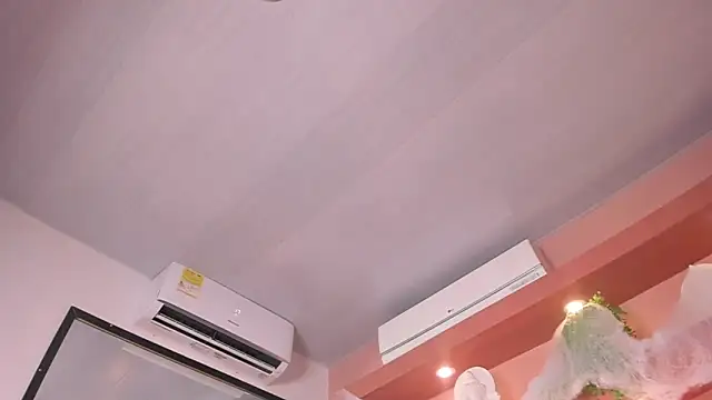 Snapshot of SofiaBennett_ chatting on November 4, 12:26 pm SofiaBennett online show from November 4, 12:26 pm