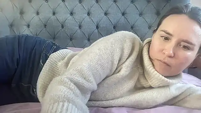 eatmypie69 online show from January 14, 11:49 am