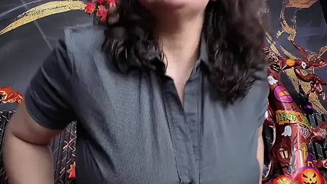 AmandaKovich online show from October 28, 7:27 pm