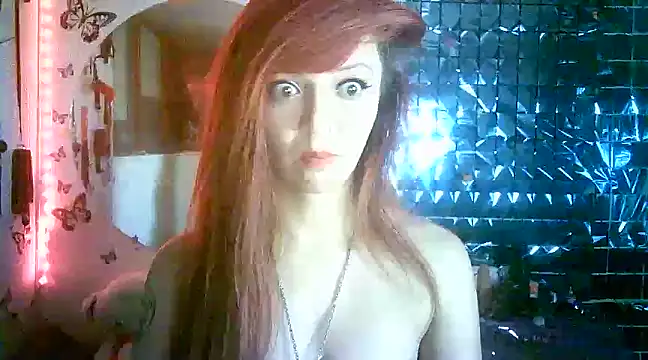 Snapshot of Meghan_sex777 chatting on February 18, 9:32 am Meghan sex777 online show from February 18, 9:32 am