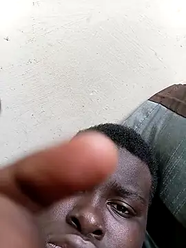 Akawsijunior21 online show from February 28, 9:38 pm