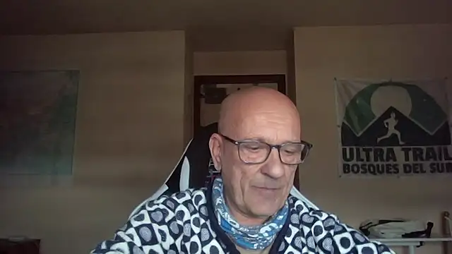 Snapshot of llopaco chatting on January 16, 1:37 pm llopaco online show from January 16, 1:37 pm