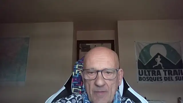 Snapshot of llopaco chatting on January 17, 1:16 pm llopaco online show from January 17, 1:16 pm