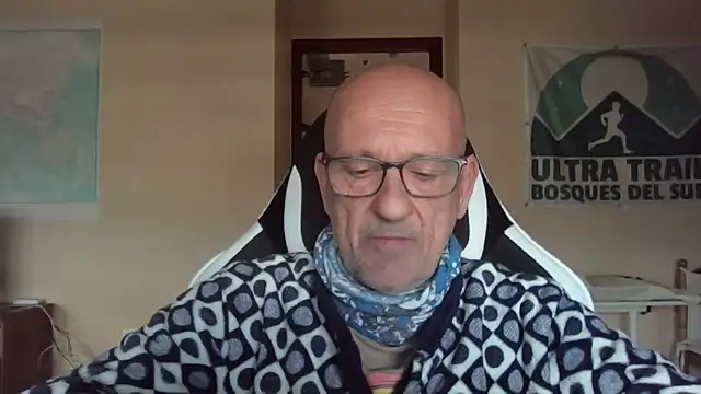 Snapshot of llopaco chatting on January 19, 2:43 pm llopaco online show from January 19, 2:43 pm