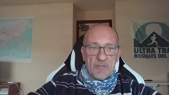 Snapshot of llopaco chatting on February 1, 12:15 pm llopaco online show from February 1, 12:15 pm