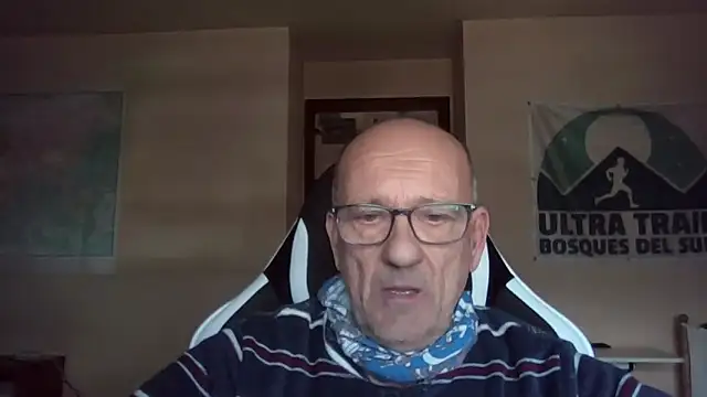 Snapshot of llopaco chatting on February 8, 11:57 am llopaco online show from February 8, 11:57 am