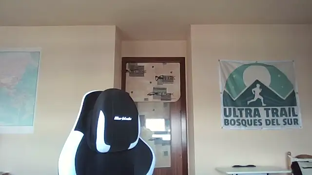 Snapshot of llopaco chatting on February 18, 12:23 pm llopaco online show from February 18, 12:23 pm