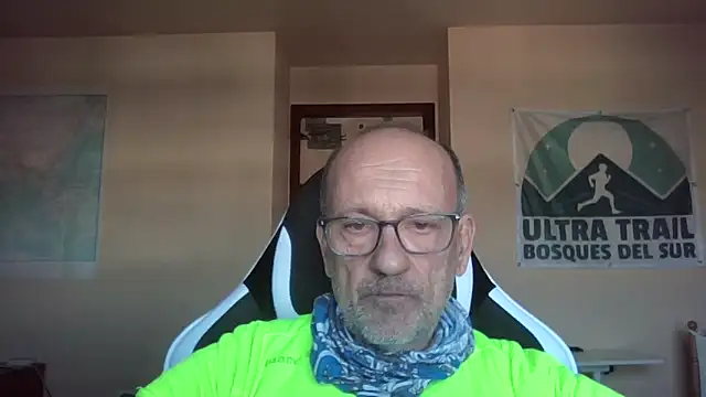 Snapshot of llopaco chatting on February 23, 12:46 pm llopaco online show from February 23, 12:46 pm