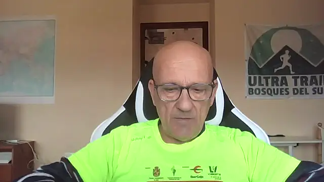 Snapshot of llopaco chatting on February 26, 11:20 am llopaco online show from February 26, 11:20 am