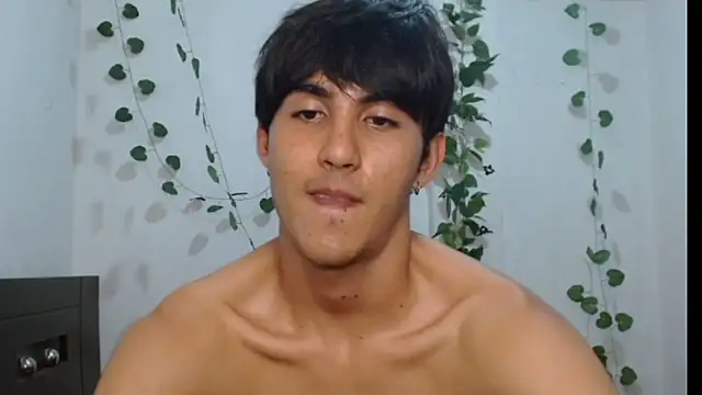 neithanzynxx online show from February 19, 10:53 pm