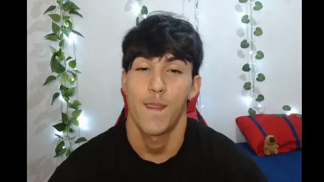 neithanzynxx online show from March 9, 7:37 pm