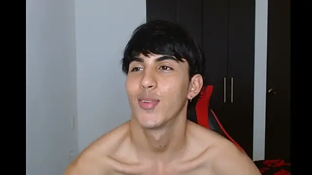 neithanzynxx online show from March 13, 7:50 pm