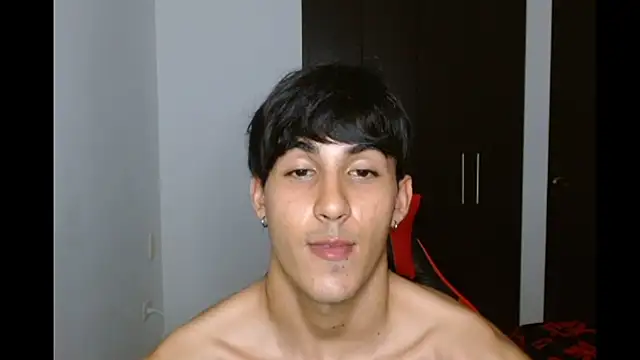 neithanzynxx online show from March 13, 10:54 pm