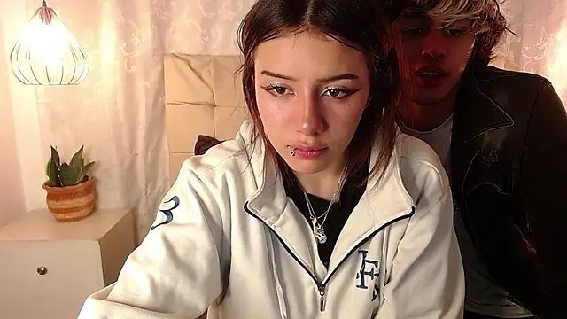 Snapshot of fyreandfox_ chatting on March 20, 7:35 pm fyreandfox  online show from March 20, 7:35 pm