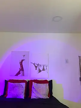 Dahiana Giil online show from September 10, 5:40 am