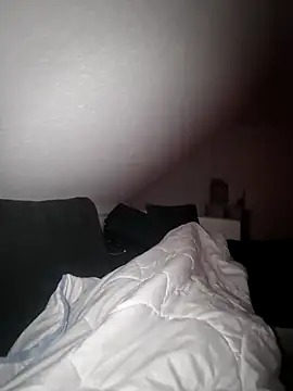 DerechteJunge online show from February 15, 2:30 am