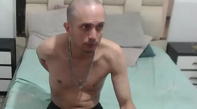 JhonTorres018 online show from February 14, 10:14 pm