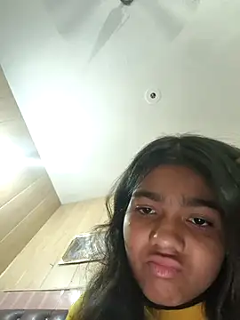 Snapshot of Aaradhna-hoy chatting on October 19, 9:10 am Aaradhna-hoy online show from October 19, 9:10 am