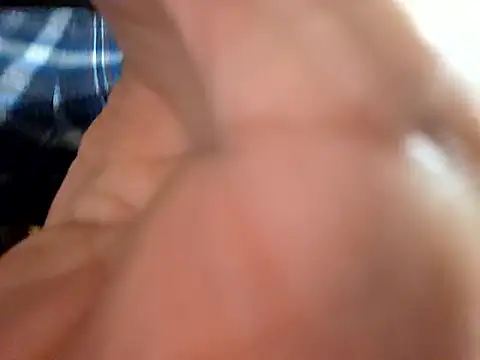 Snapshot of halu5400 chatting on March 3, 2:01 pm halu5400 online show from March 3, 2:01 pm