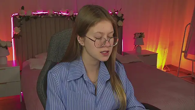 EveMundie online show from November 13, 12:59 pm