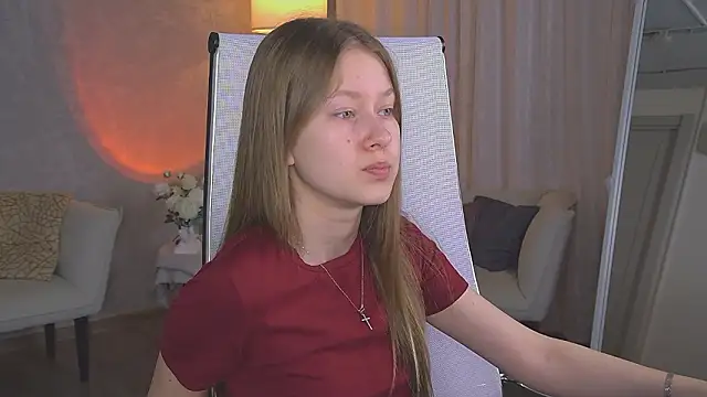 EveMundie online show from March 26, 6:30 am