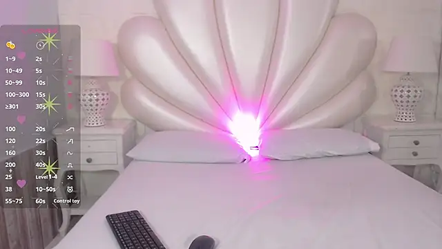 AnahisBennett online show from February 25, 3:52 am