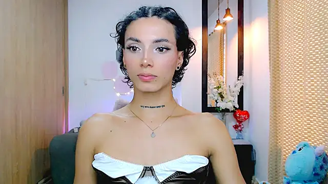 nilam valker online show from March 6, 8:37 pm