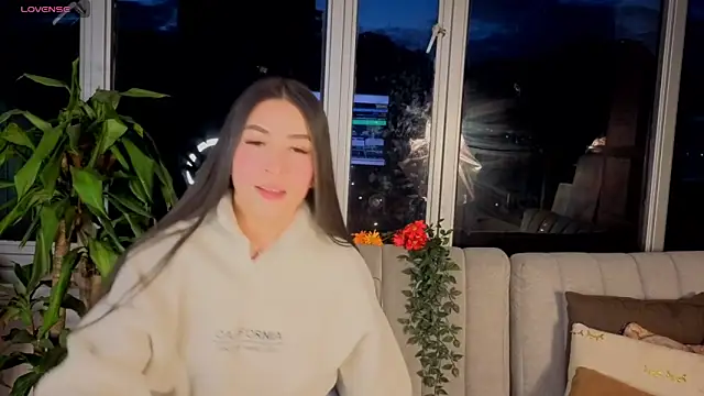 Snapshot of Ivanna_West chatting on October 10, 10:25 am Ivanna West online show from October 10, 10:25 am