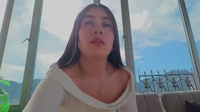 Snapshot of Ivanna_West chatting on October 13, 1:33 pm Ivanna West online show from October 13, 1:33 pm