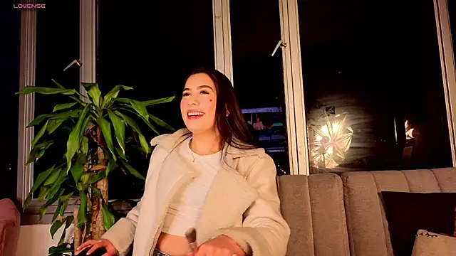 Snapshot of Ivanna_West chatting on October 31, 10:16 am Ivanna West online show from October 31, 10:16 am