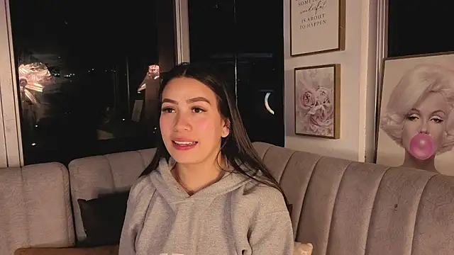 Snapshot of Ivanna_West chatting on November 6, 9:54 am Ivanna West online show from November 6, 9:54 am