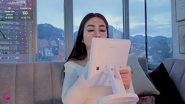 Snapshot of Ivanna_West chatting on November 24, 11:32 am Ivanna West online show from November 24, 11:32 am