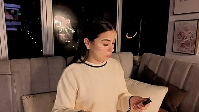 Snapshot of Ivanna_West chatting on December 2, 10:09 am Ivanna West online show from December 2, 10:09 am