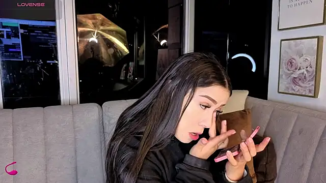 Snapshot of Ivanna_West chatting on January 14, 10:10 am Ivanna West online show from January 14, 10:10 am