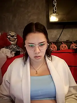 Snapshot of EmmaSulivan chatting on October 10, 12:37 pm EmmaSulivan online show from October 10, 12:37 pm