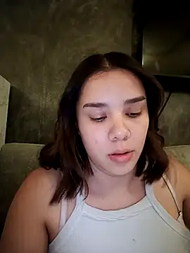 Snapshot of EmmaSulivan chatting on December 4, 11:41 am EmmaSulivan online show from December 4, 11:41 am