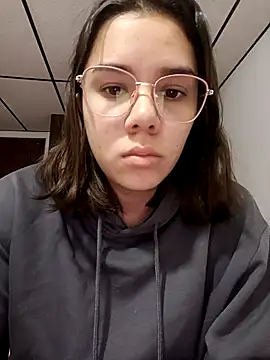 Snapshot of EmmaSulivan chatting on January 12, 10:42 am EmmaSulivan online show from January 12, 10:42 am