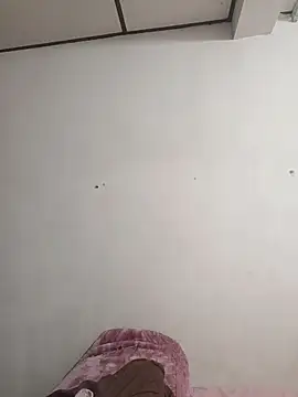 Snapshot of EmmaSulivan chatting on February 23, 10:45 am EmmaSulivan online show from February 23, 10:45 am