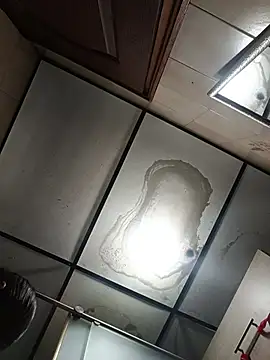 Snapshot of EmmaSulivan chatting on April 1, 10:27 am EmmaSulivan online show from April 1, 10:27 am