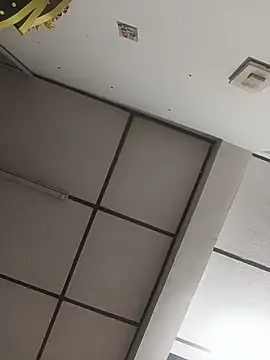 Snapshot of EmmaSulivan chatting on April 2, 10:02 am EmmaSulivan online show from April 2, 10:02 am