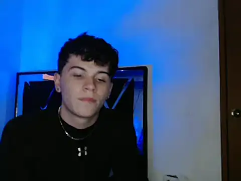 Smith boy 25 online show from March 14, 1:16 am