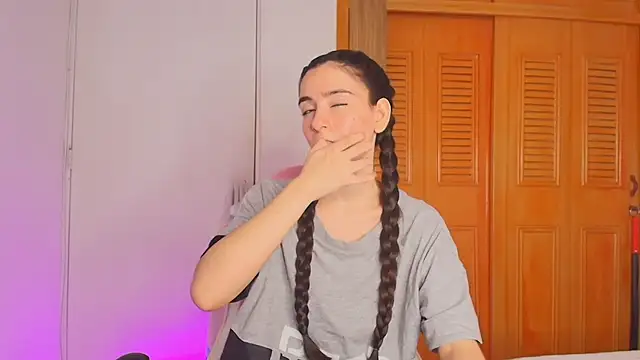 Snapshot of Peach_Rose_ chatting on October 27, 10:14 pm Peach Rose online show from October 27, 10:14 pm