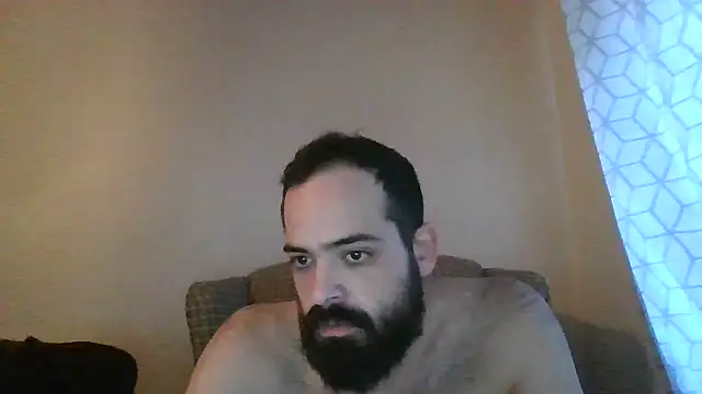 guccititi online show from November 22, 7:57 pm